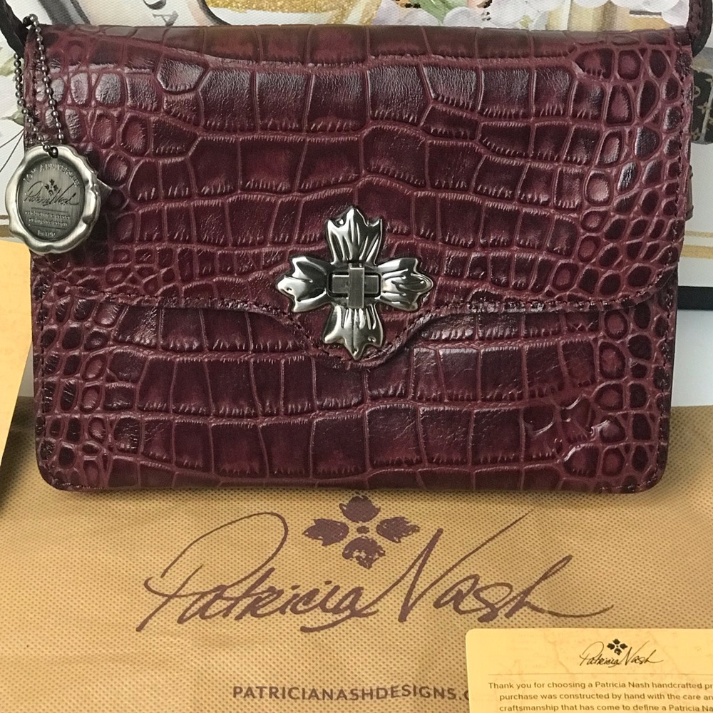 NWT Patricia Nash 10th Anniversary Cerrelli Leather Crossbody Bag 😍❤️